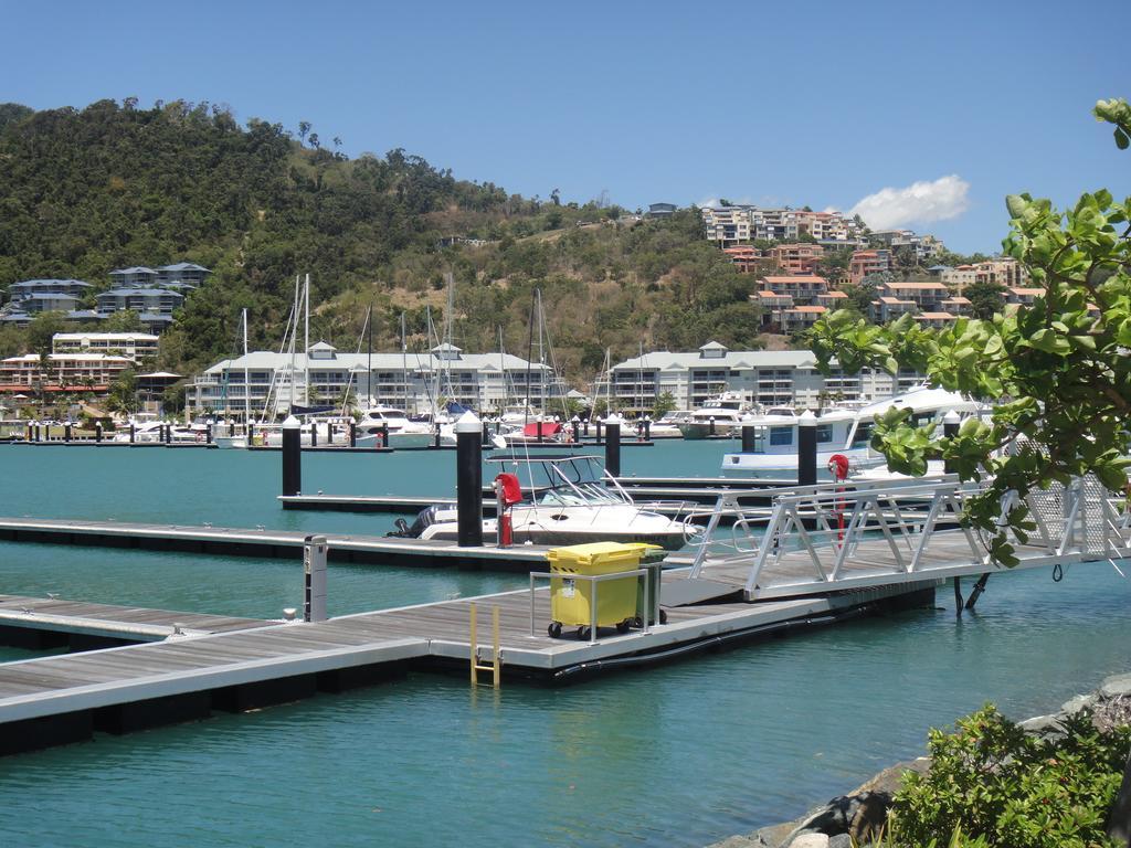 Boathouse Port Of Airlie Airlie Beach Quarto foto
